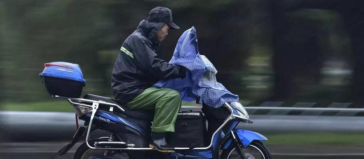 外卖小哥成马路公害谁之过？