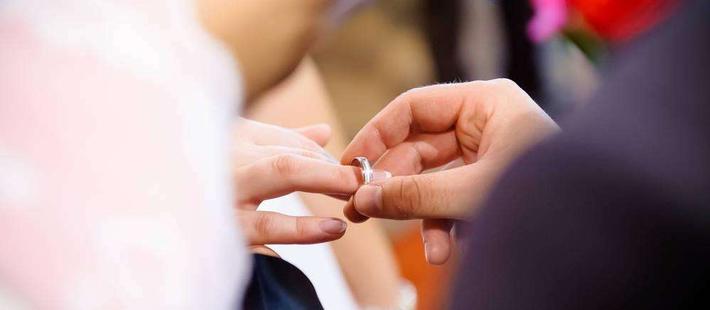 现在不努力 将来可要结婚的哦