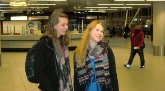 两人出发前的合影