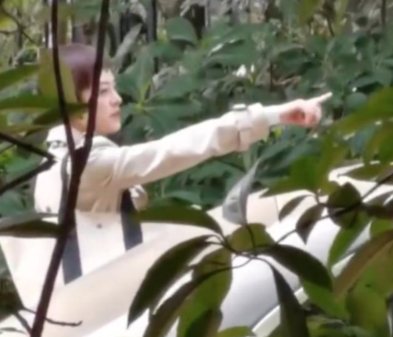 孙俪罕见片场发飙 怒斥偷拍者影响她工作|孙俪|孙俪|拍戏_手机新浪网
