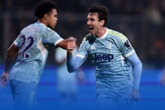 斯帅首秀获胜！尤文2-1克雷莫内塞 科斯蒂奇闪击、坎比亚索破门