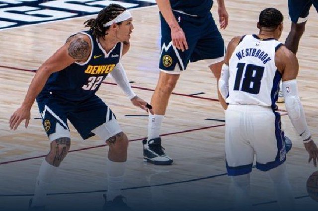 掘金3人20+击退国王 约基奇34+7+14+4断 威少26+12+6