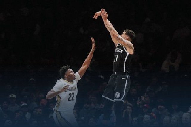 篮网送鹈鹕6连败 小迈克尔·波特35+9 克拉克斯顿三双