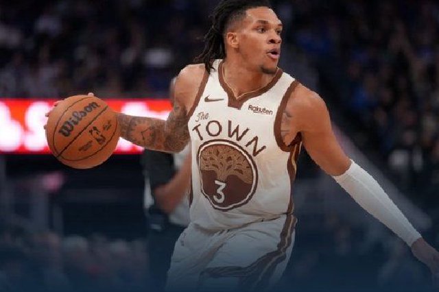 勇士3人20+复仇太阳 库里28+9+6 巴特勒25分&追梦遭驱逐 布克38分