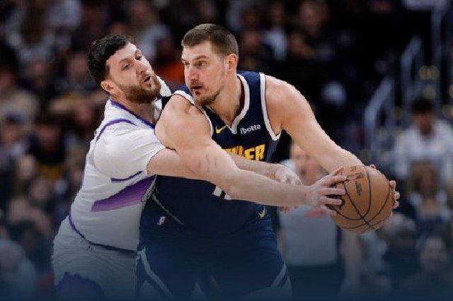 掘金4人20+送爵士3连败 约基奇14分13板13助 马尔卡宁27+8