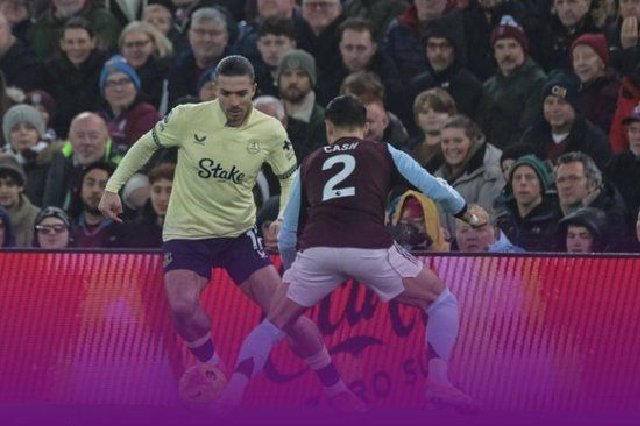 主场11连胜遭终结！阿斯顿维拉0-1埃弗顿 两轮不胜仍第三距榜首7分