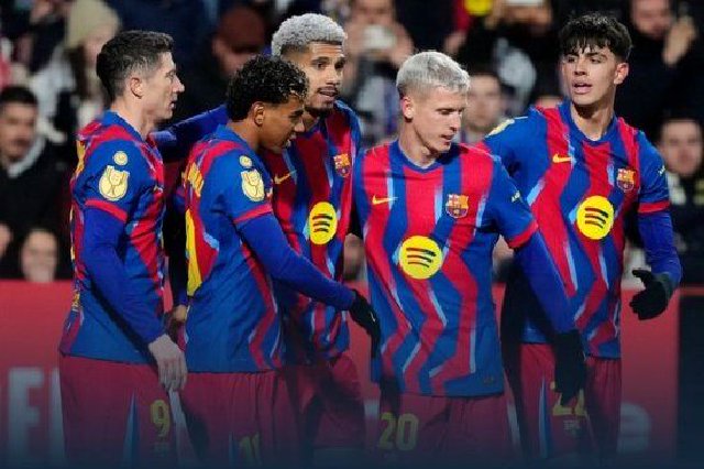 进国王杯四强！巴萨2-1阿尔瓦塞特取5连胜 亚马尔破门、阿劳霍建功