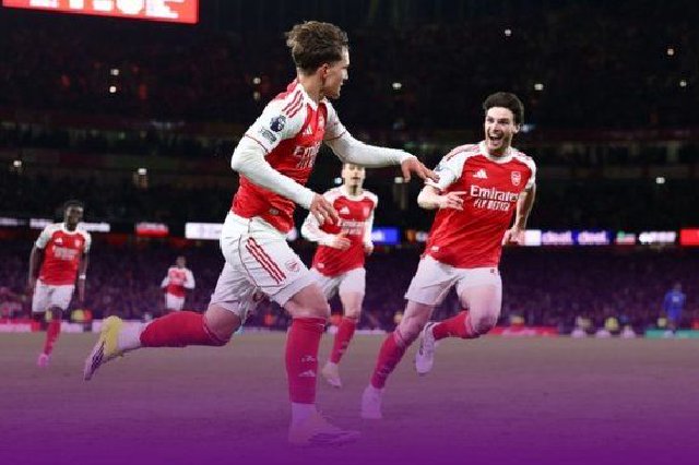 先赛暂10分领跑！阿森纳2-0埃弗顿 16岁道曼成英超最年轻进球者