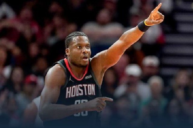 残阵火箭送灰熊8连败 卡佩拉23+13 伊森20+8 谢泼德三分12中4