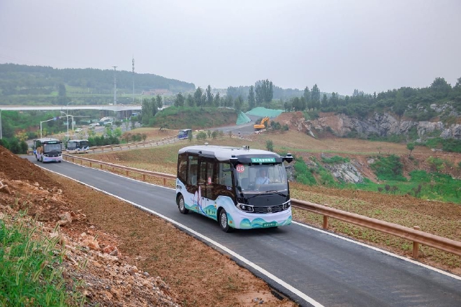 轻舟智航驶入淄博，打造山体公园超大规模自动驾驶车队
