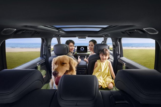 猛士M817 Max+版36.99万上市 CLTC纯电续航215km