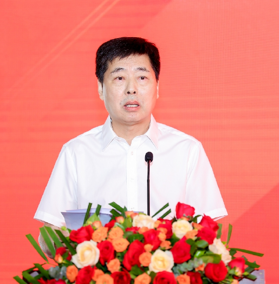 中央国家机关纪工委原常务副书记、中国社会工作联合会党委书记周惠致辞