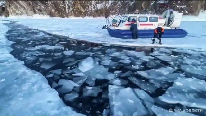 7名中国游客贝加尔湖遇难，车辆仍在18米深水下，遗体已定位