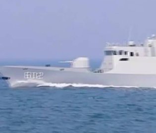 平顶山舰昼夜训练