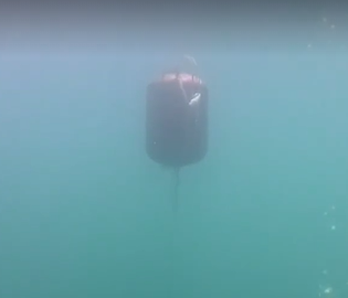 引爆水雷惊险时刻