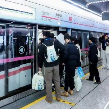 成都轨道交通“双线”试乘