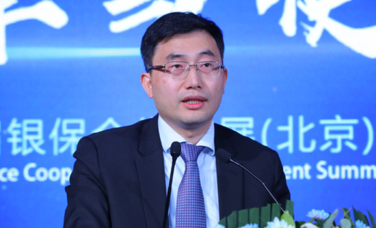 图为 中信信托有限责任公司副总裁刘小军