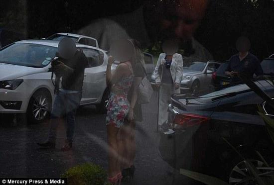 最后摄影师惨遭新娘新郎起诉。