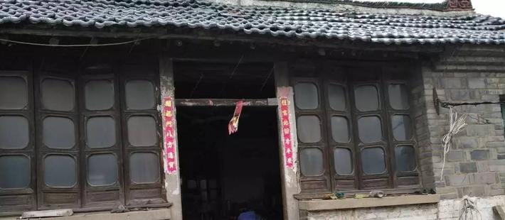 靠低保度日的退学