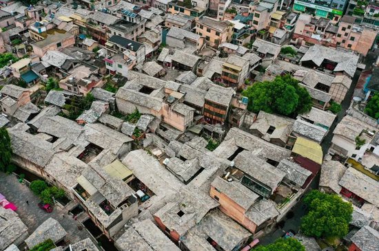 2小时打卡悬崖之颠的石头建筑:天台山最早的时候是一处军事要地,上面