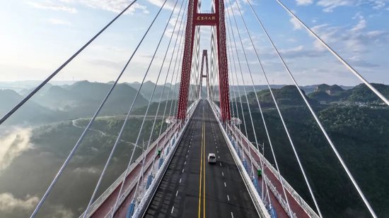 "桥"见贵州龙里