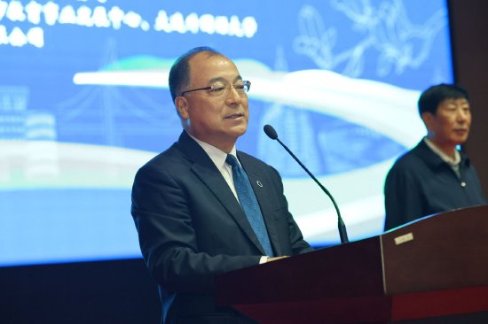 中国大学生体育协会乒乓球分会秘书长,上海交通大学体育系主任王坤