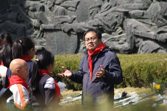 玉华小学关工委开展缅怀先烈致敬英雄清明祭英烈活动