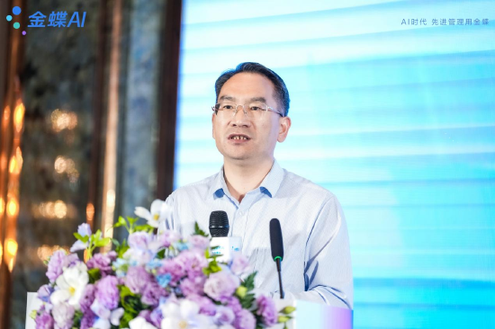 中国财政科学研究院财务与会计研究中心主任、研究员 赵治纲