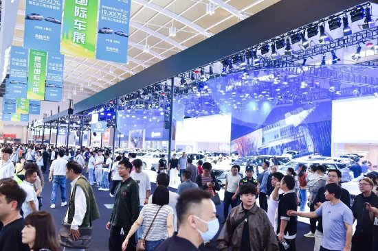 往届车展活动图