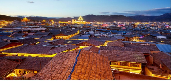 图 3独克宗古城