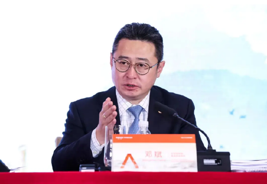 对此,平安集团首席投资官邓斌用三句话介绍了平安的投资逻辑,即"战略