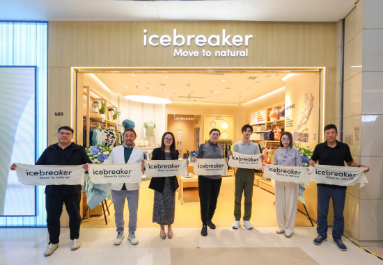 icebreaker品牌挚友当红演员/歌手吴宇恒,沈阳万象城总经理李彦蒙女士