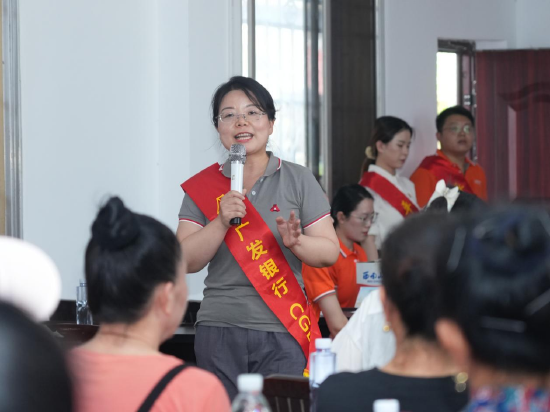 开设傣汉双语消保一堂课