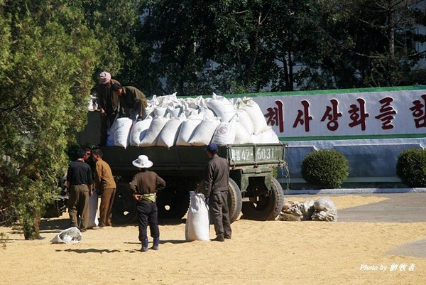 实拍朝鲜农村生活现状 是不是真的很穷?