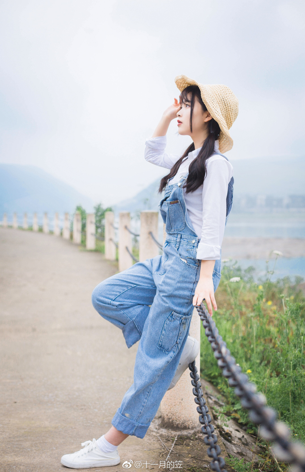 组图:校花晒夏日写真 清纯胜过千年一遇美少女