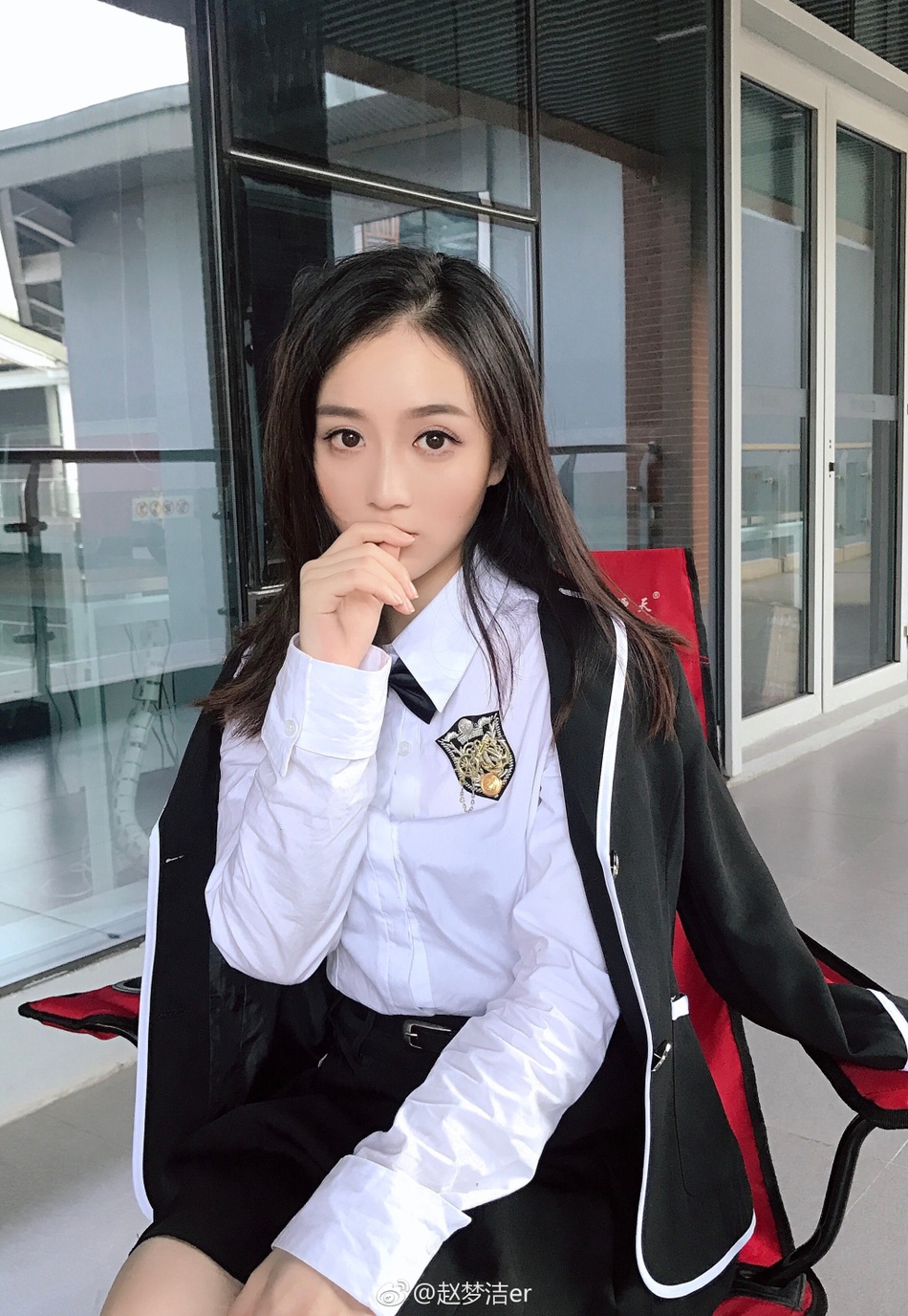 猜你喜欢 11 / 41 近日,东华大学的学姐@moonla月亮_ (原@赵梦洁er )