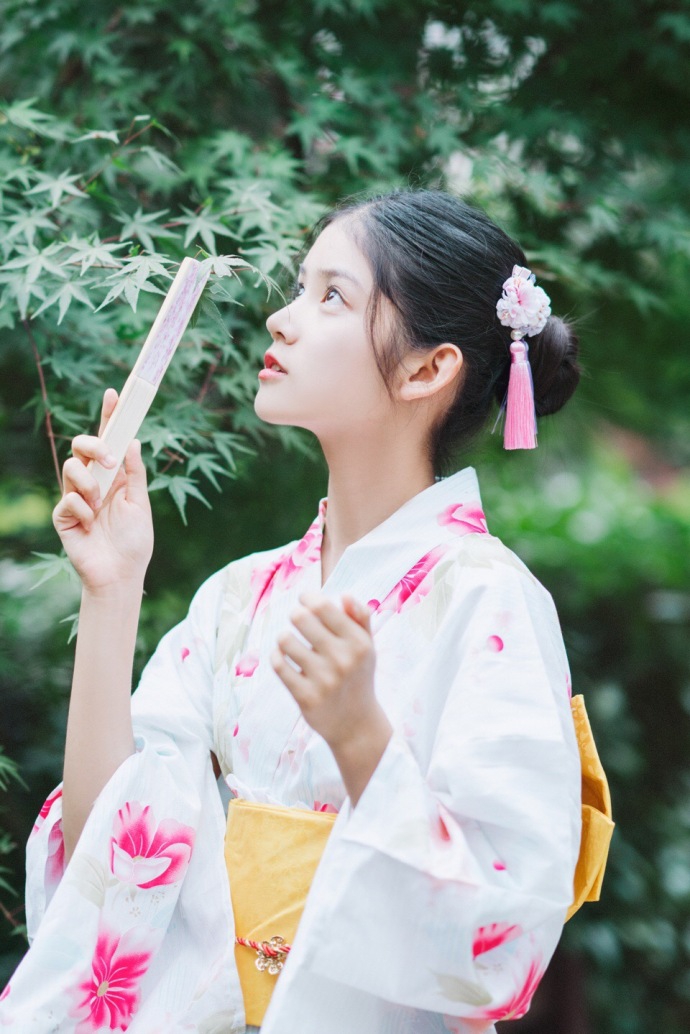 组图:河北00后校花笑容灿烂 少女感十足