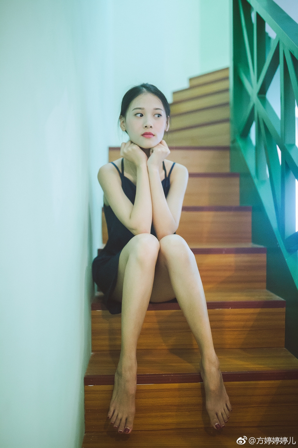 组图:广州大学舞蹈系校花笑容清纯身材好