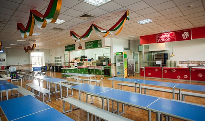 高大上的国际学校 食堂到底长啥样