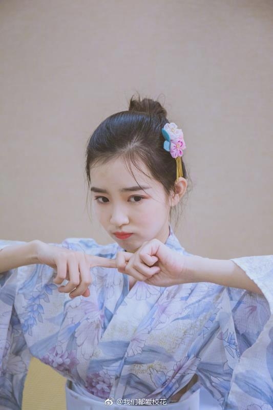 猜你喜欢 7 / 22 近日,福建农林大学校花卢婧媛(微博:@怼天队地美少女