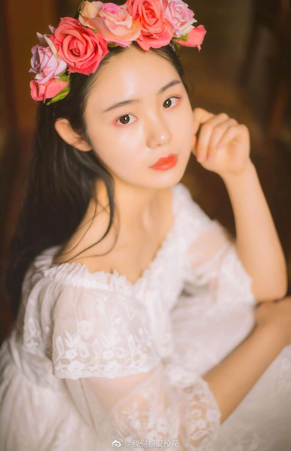 组图:吉林华桥外国语学院灵动校花 娇美可人