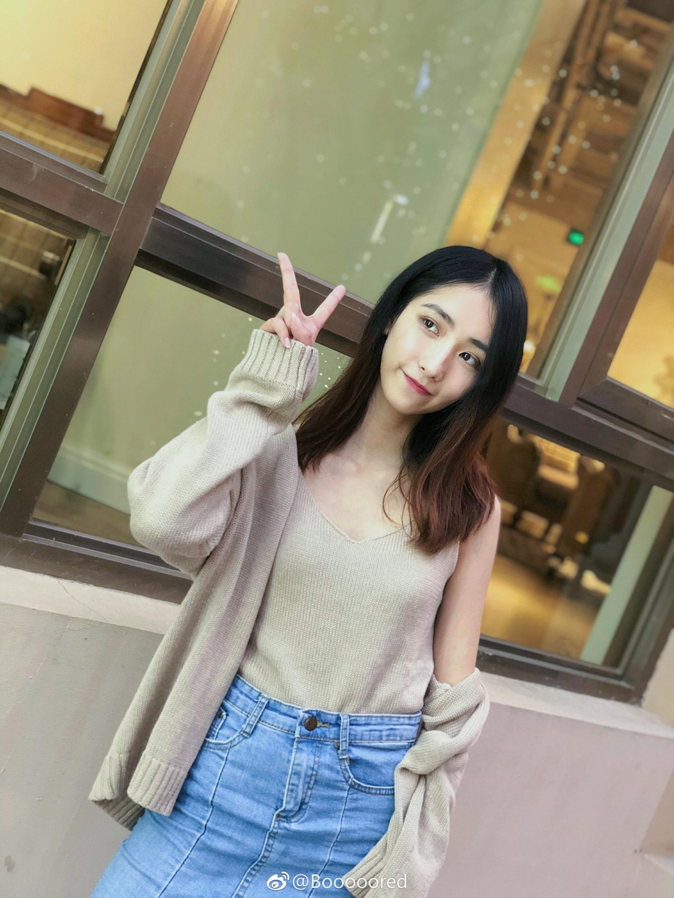 广西外国语大学校花 酷酷的精致小姐姐一枚