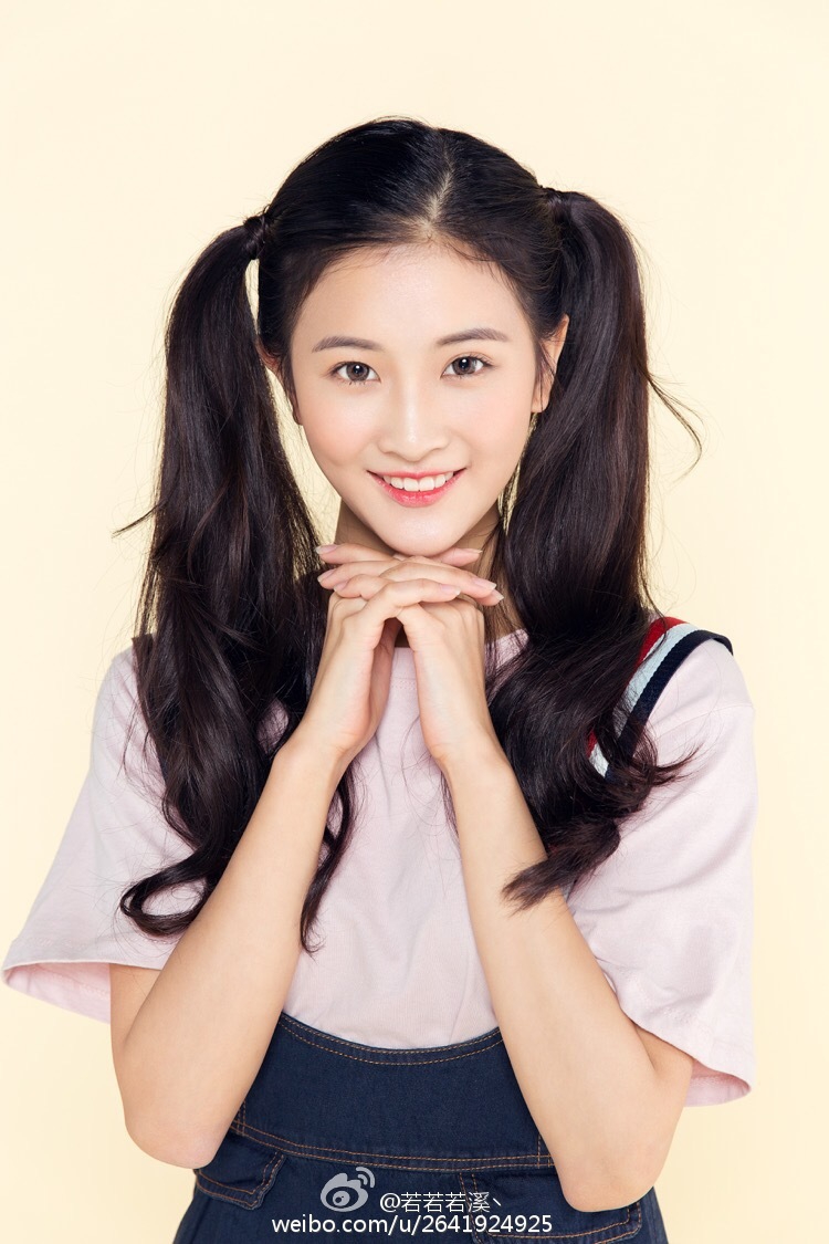 组图:北影新生写真走红 清纯可爱酷似张雪迎
