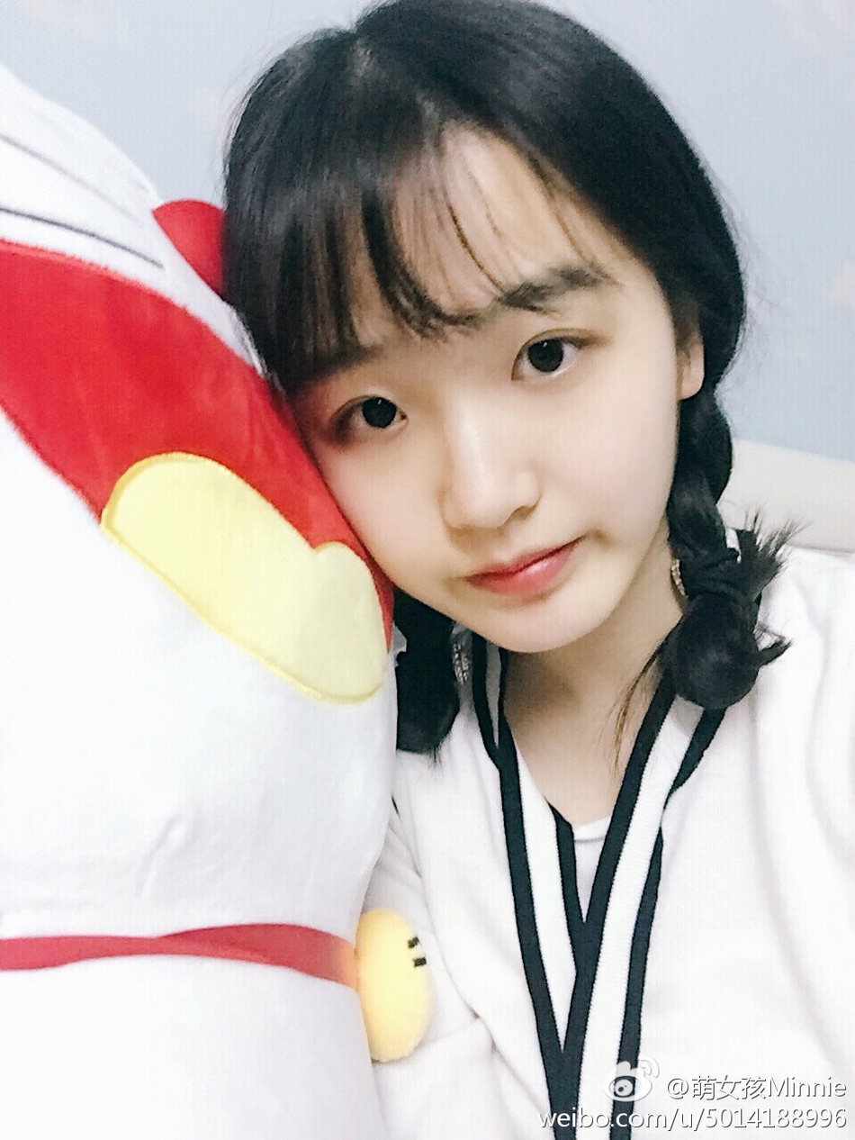 宁波校花晒唯美写真 清纯不输奶茶妹妹