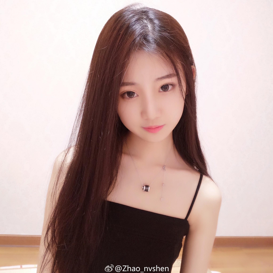 组图:音乐学院校花晒健身照 小蛮腰抢镜_高清图集_新浪网