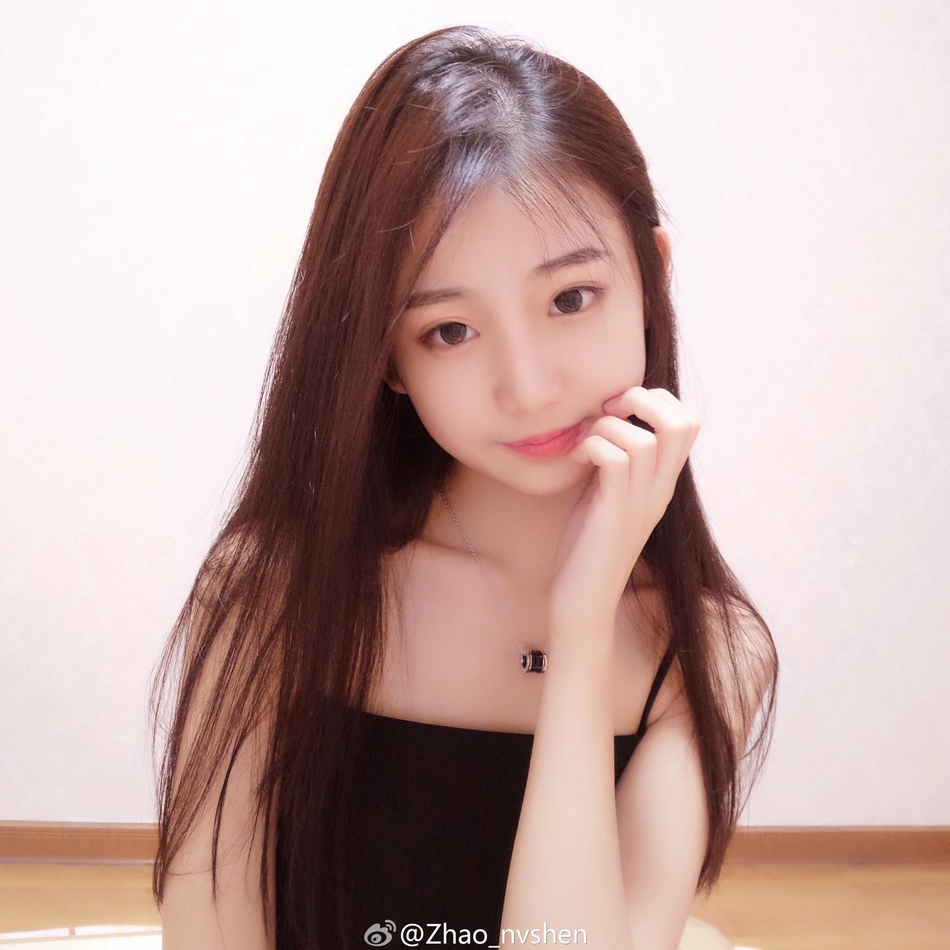 组图:音乐学院校花晒健身照 小蛮腰抢镜_高清图集_新浪网