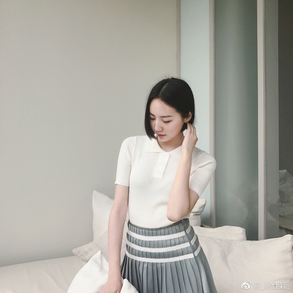 组图:浙理校花晒游客照 气场十足似超模