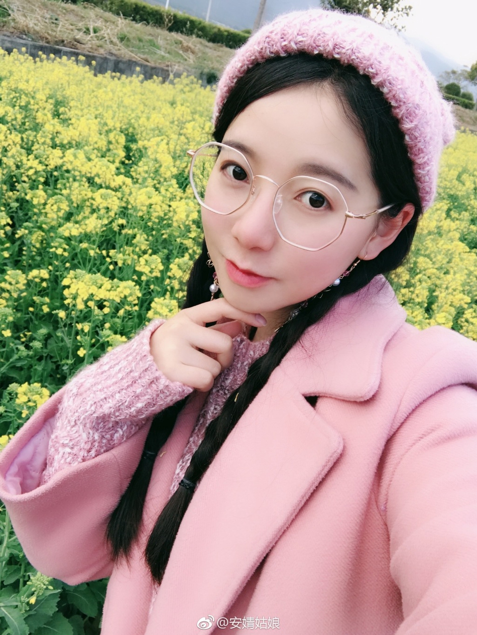 组图:圆脸小仙女可爱无敌 美的一塌糊涂