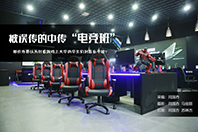 同济校花置身麦田神情陶醉