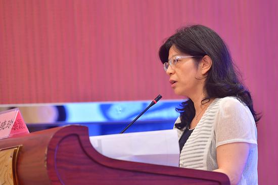 北京市人民政府教育督导室张晓玲介绍北京市经验